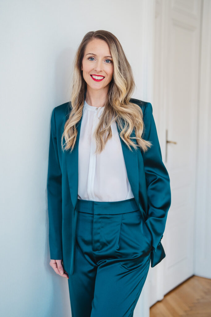 Vera Thomas Ba - Tourismus Heldin